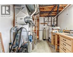 13 CHURCHILL Circle - 24