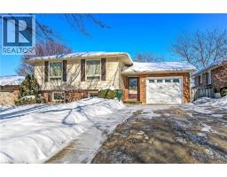 13 CHURCHILL Circle - 28