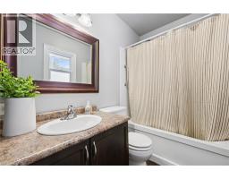 106 BELMONT Avenue W - 17