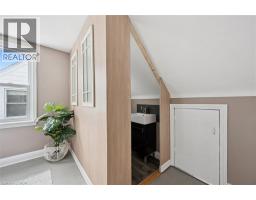 106 BELMONT Avenue W - 20