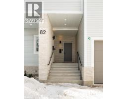 82 CHALMERS Street N - 10