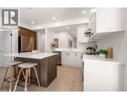 82 CHALMERS Street N - 23