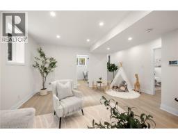 82 CHALMERS Street N - 30