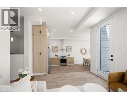 82 CHALMERS Street N - 42