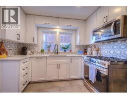 31 STIRLING Avenue N - 17