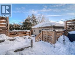 31 STIRLING Avenue N - 37