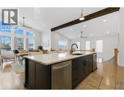 5 ARCHIBALD Drive - 27