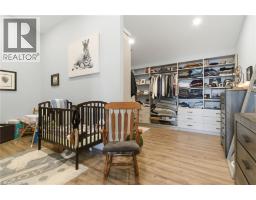 5 ARCHIBALD Drive - 32