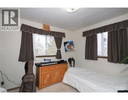 1318 THORMAN Drive - 21