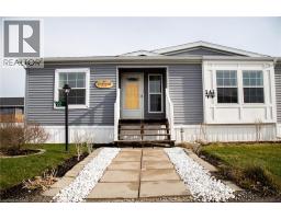 22 CRICKLEWOOD Crescent - 1