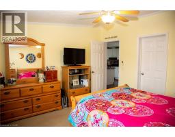 22 CRICKLEWOOD Crescent - 10