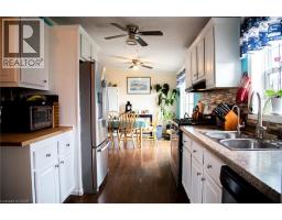 22 CRICKLEWOOD Crescent - 20