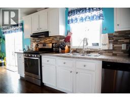 22 CRICKLEWOOD Crescent - 21