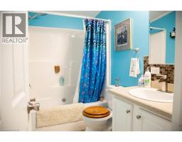 22 CRICKLEWOOD Crescent - 27