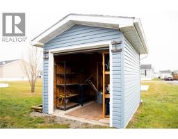 22 CRICKLEWOOD Crescent - 29