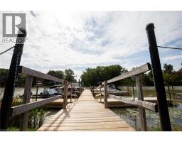 22 CRICKLEWOOD Crescent - 36