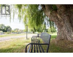 22 CRICKLEWOOD Crescent - 39