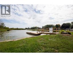 22 CRICKLEWOOD Crescent - 43