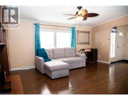 22 CRICKLEWOOD Crescent - 6