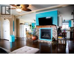 22 CRICKLEWOOD Crescent - 7