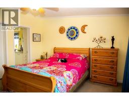 22 CRICKLEWOOD Crescent - 9