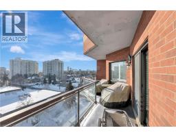 10 ELLEN Street E UnitNo. 901 - 27