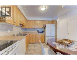 400 WILSON Avenue UnitNo. 27 - 8