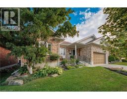 152 DEVONSHIRE Drive UnitNo. 18 - 4