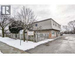 80 BROOKLYNE Road UnitNo. 2 - 3