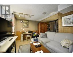 41 MOFFATT Drive - 21