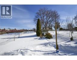 41 MOFFATT Drive - 26