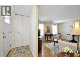 41 MOFFATT Drive - 4