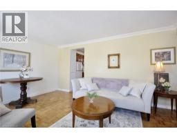 41 MOFFATT Drive - 8