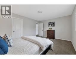 297 THOMAS SLEE Drive - 33