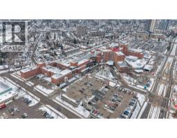 741 KING Street W UnitNo. 306 - 18