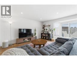 88 OLD FOREST Crescent - 12