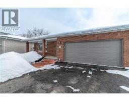 88 OLD FOREST Crescent - 3