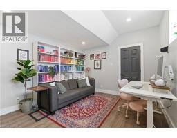 88 OLD FOREST Crescent - 31