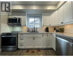 22 MATTHEW Court - 10