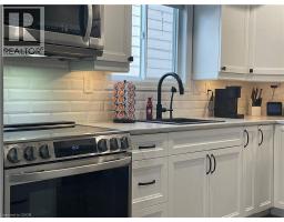 22 MATTHEW Court - 11