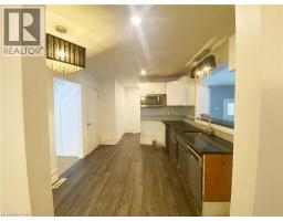 64 ALDERWOOD Crescent - 12