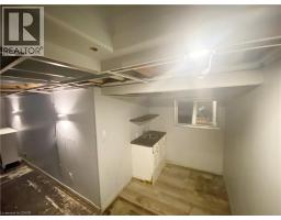 64 ALDERWOOD Crescent - 39