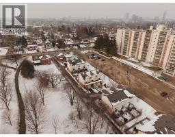 1085 QUEEN S Boulevard UnitNo. 6 - 27