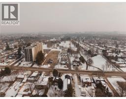 1085 QUEEN S Boulevard UnitNo. 6 - 29