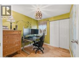 1085 QUEEN S Boulevard UnitNo. 6 - 7