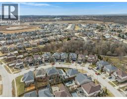 64 BLOSSOMFIELD Crescent - 41