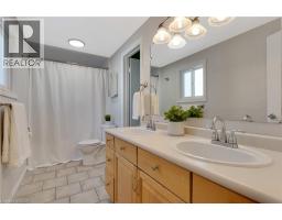 41 DELAVAN Drive - 20