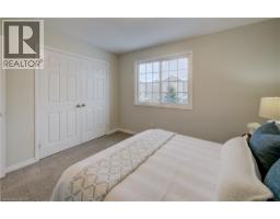 151 HIGHLAND Crescent - 13