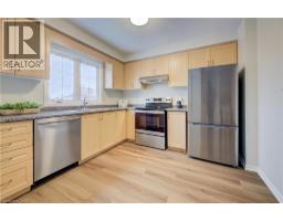 151 HIGHLAND Crescent - 8