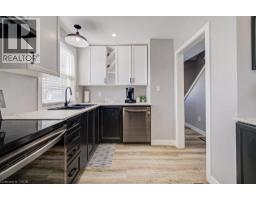 98 BALLANTYNE Avenue - 10